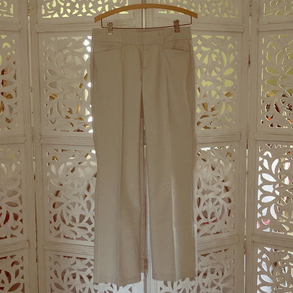 Women’s Dockers Khaki Trousers